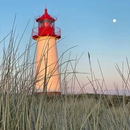 Brandenburgerstr 11 Duehne16 Mit Kleinem Meerblick